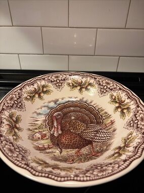 The Victorian English Pottery Estate.1819 by Edward Challinor serving bowl